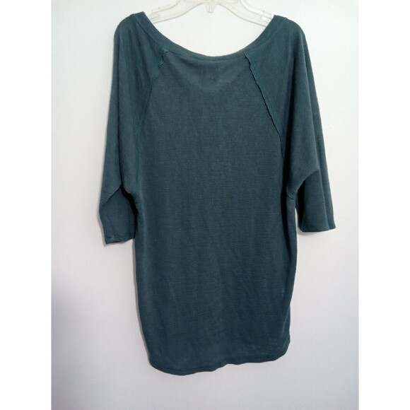 Wallflower Green Small 3/4 Sleeve V Neck - Picture 6 of 12